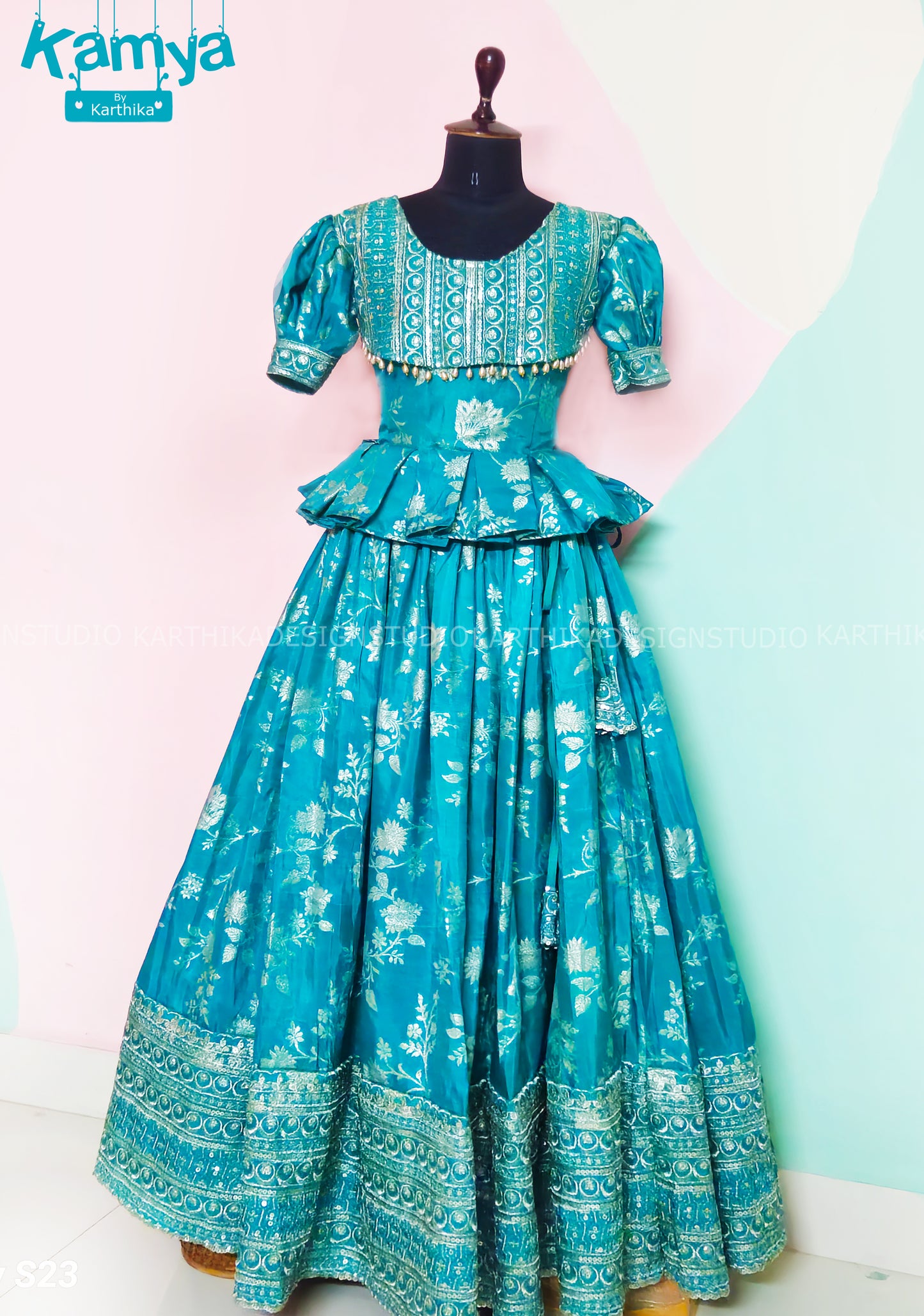 Dola Silk lehenga blouse