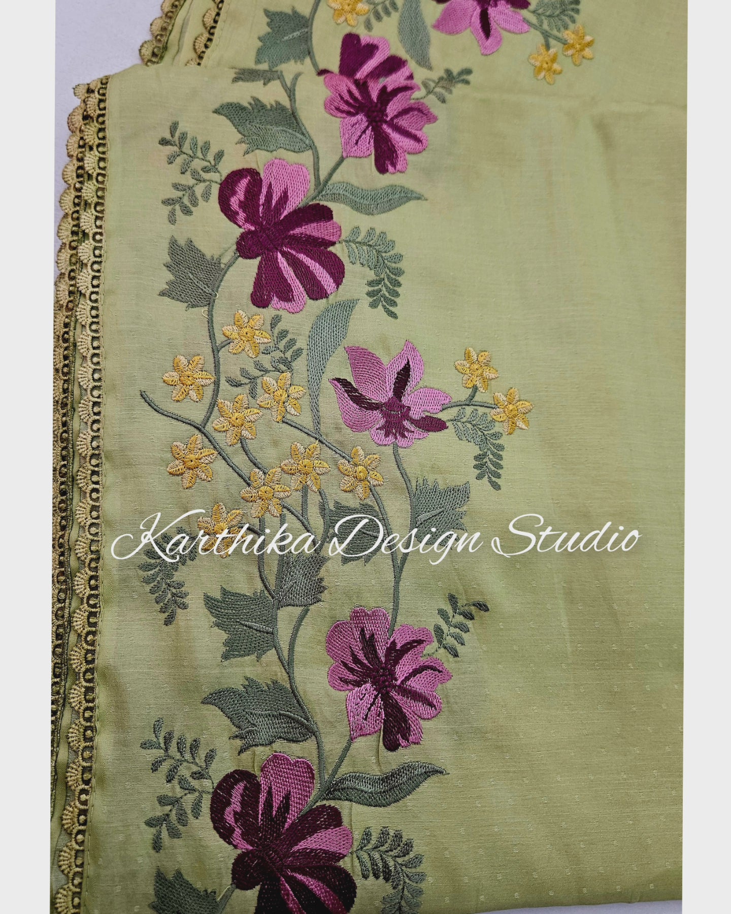 Jasmine silk saree with embroidered border