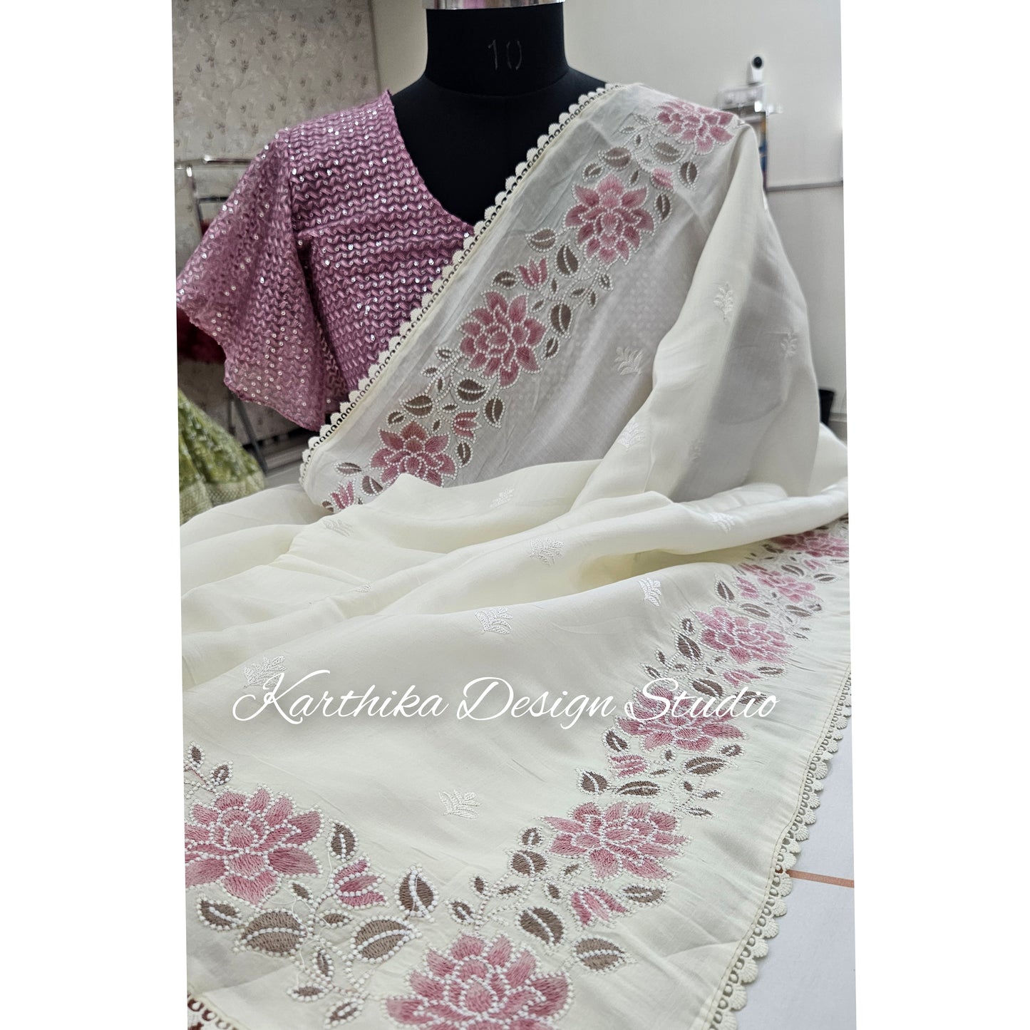 Jasmine silk saree with embroidered border