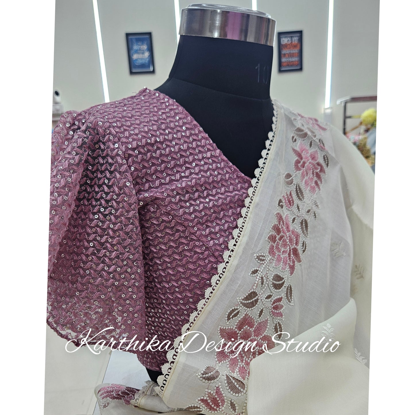 Jasmine silk saree with embroidered border