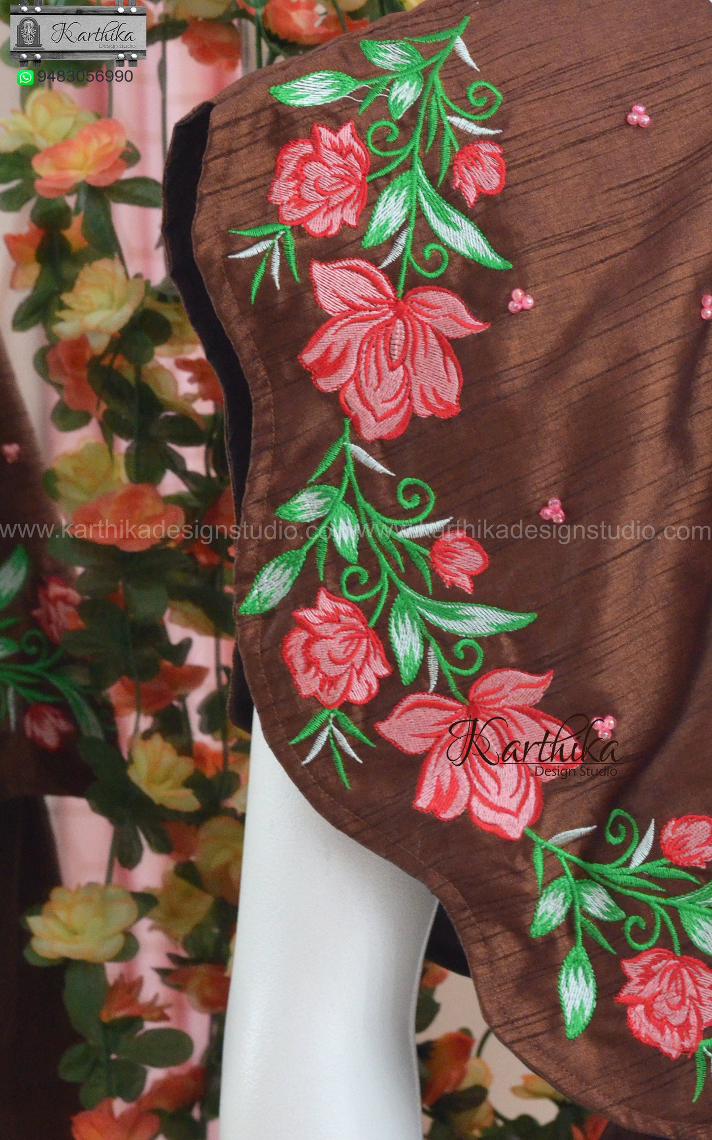 Raw silk short top with embroidered cape and sharara