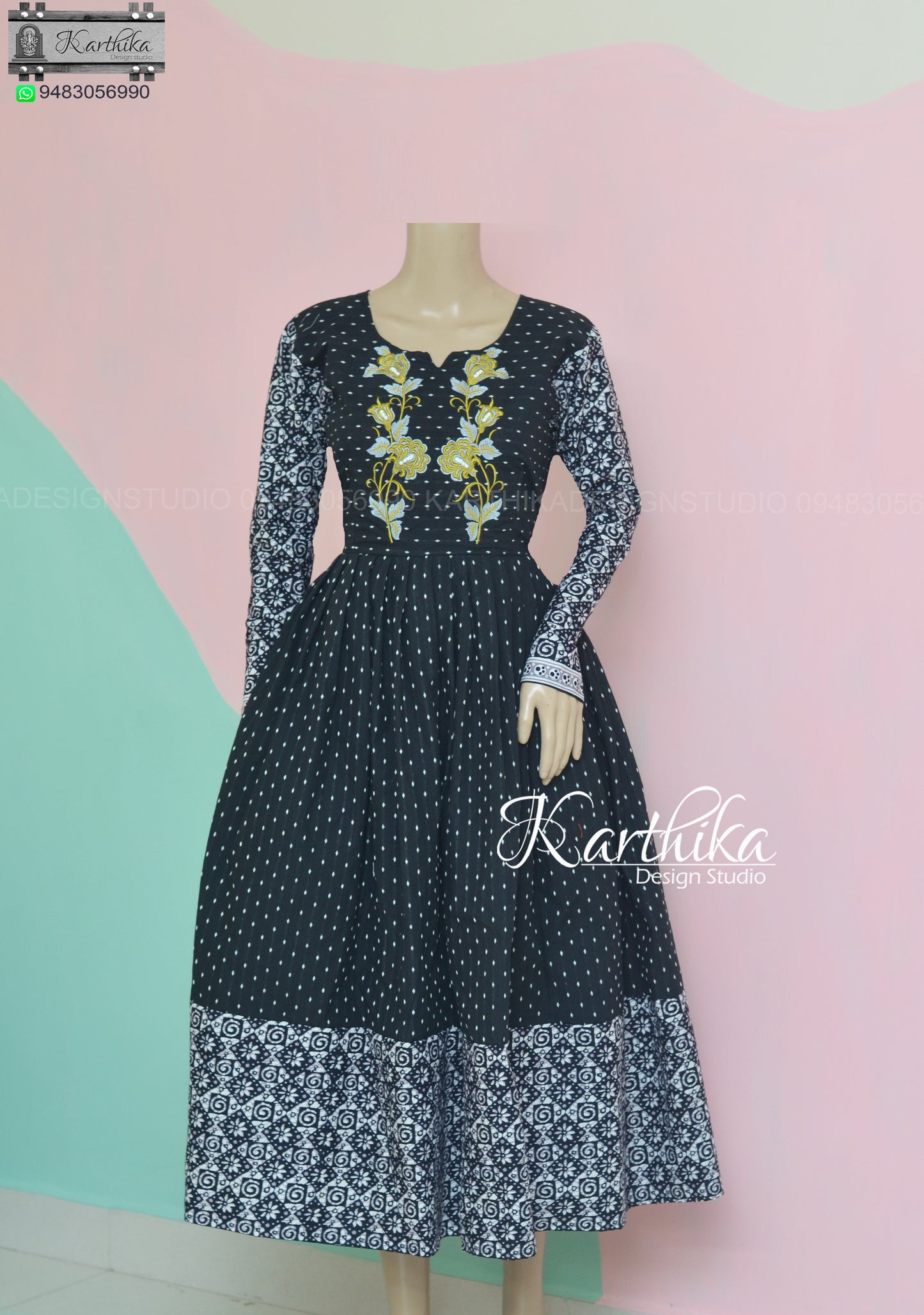 Black Jacquard cotton/printed cotton kurthi..