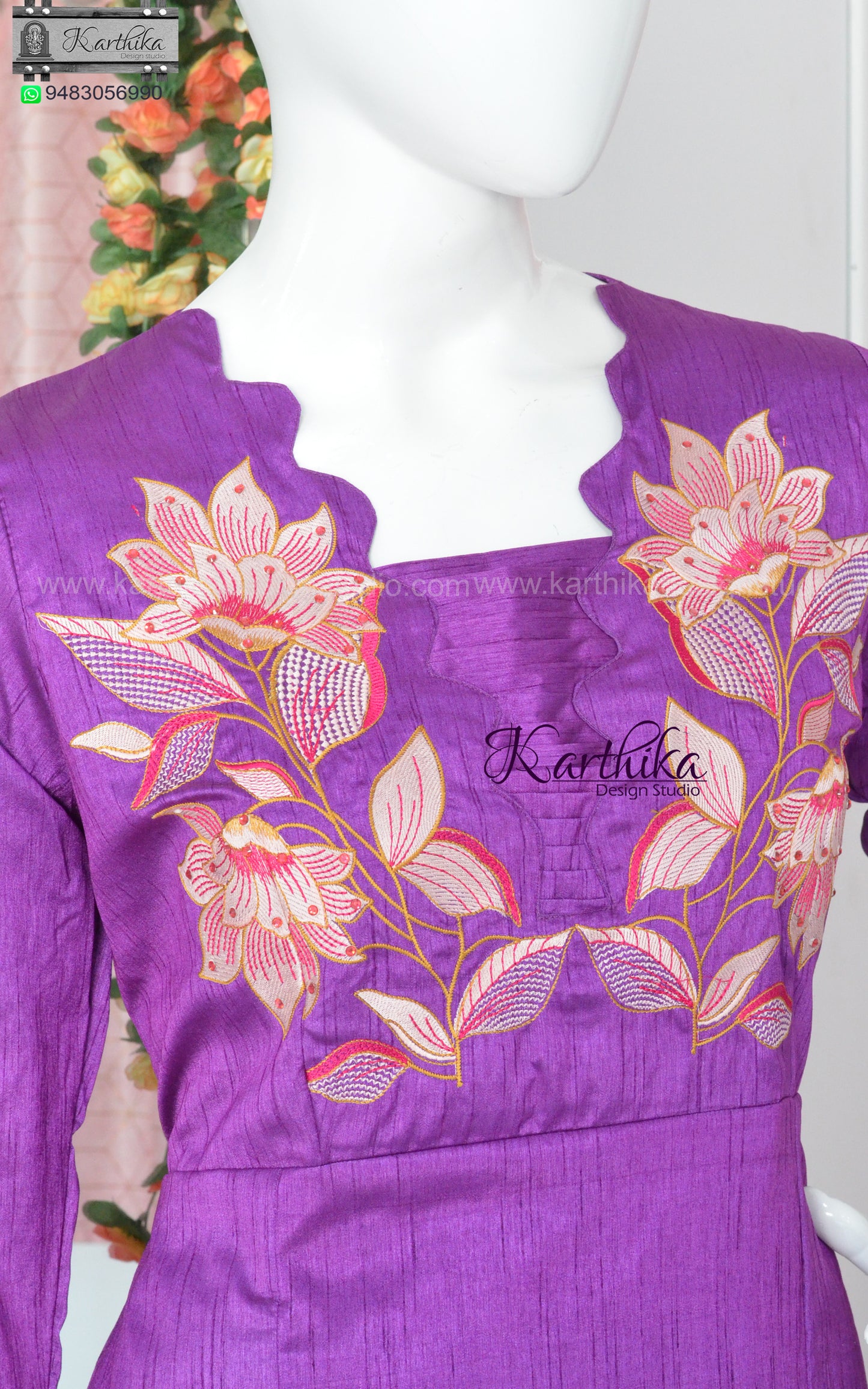 Embroidered raw silk kurthi set