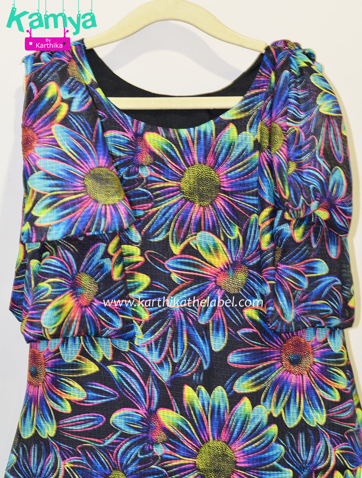 Glow under UV frock