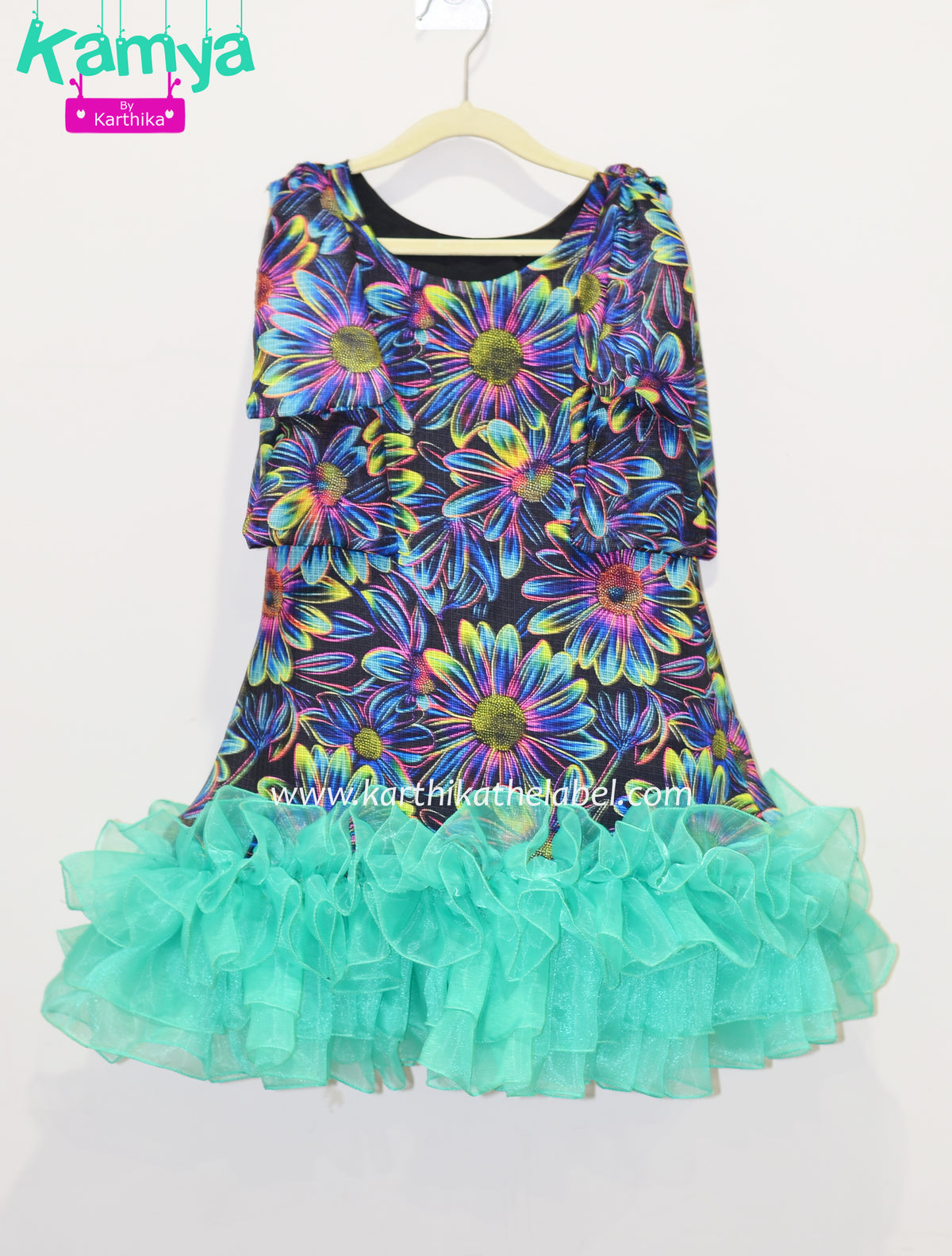 Glow under UV frock