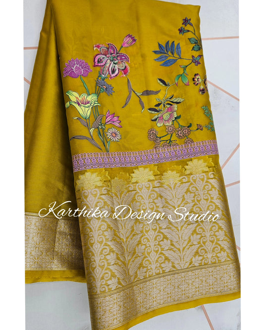 Embossed printed tissue saree with zari border