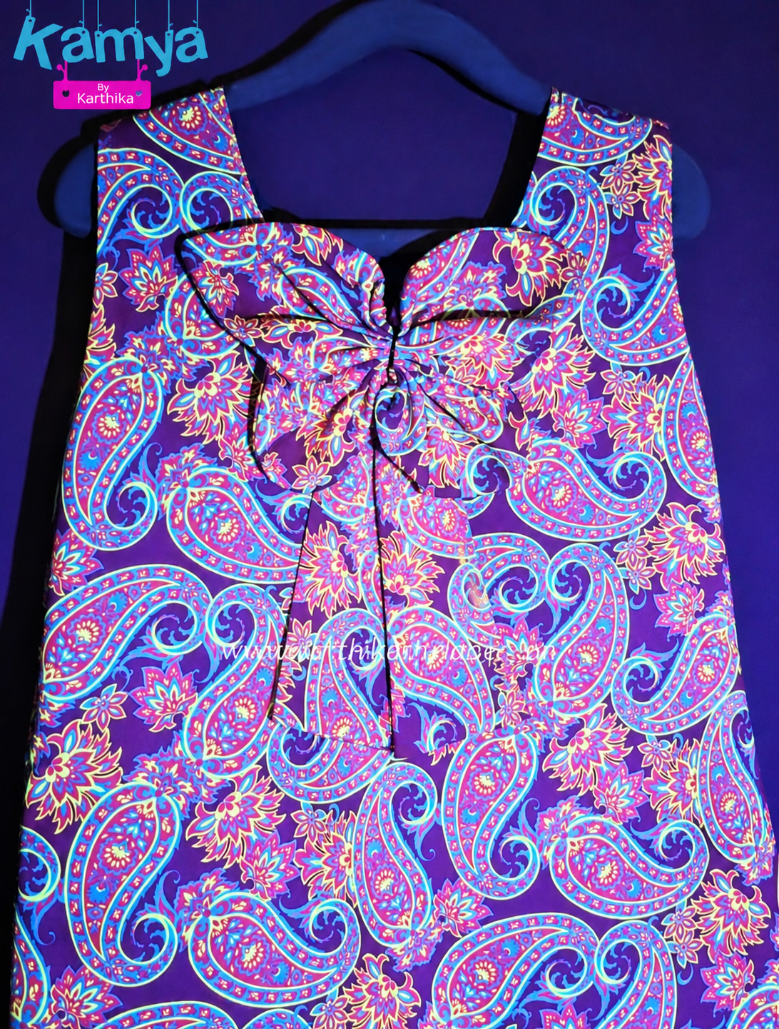 Glow under UV frock