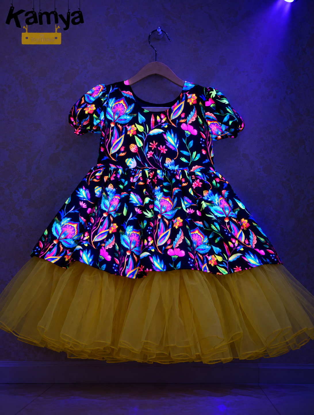 Glow under UV frock