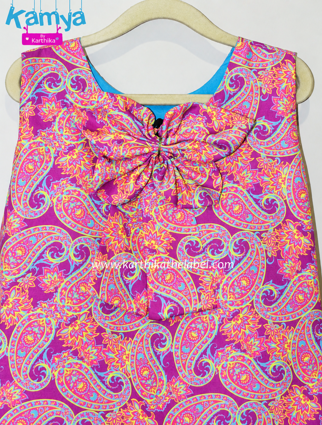 Glow under UV frock