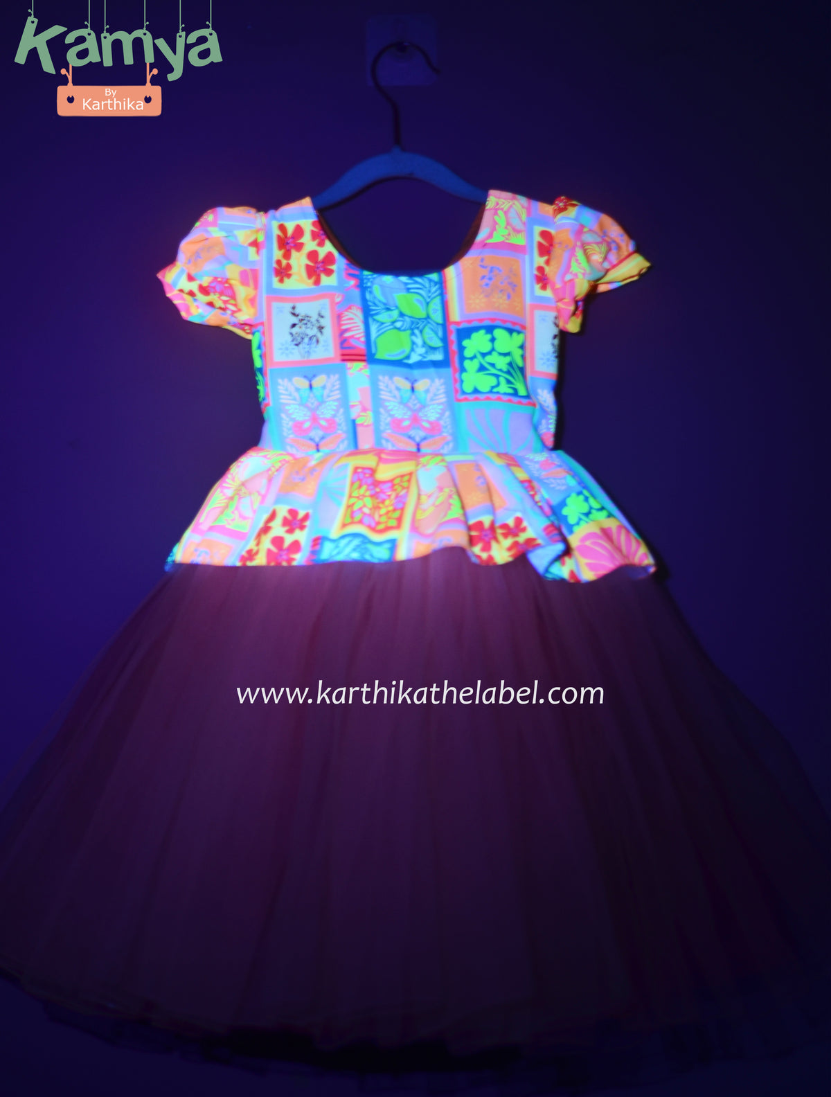 Glow under UV frock