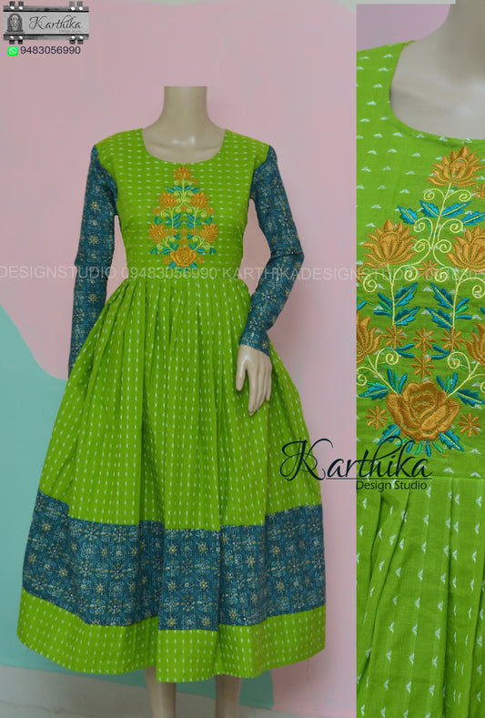 Olive green Jacquard cotton/printed cotton kurthi..